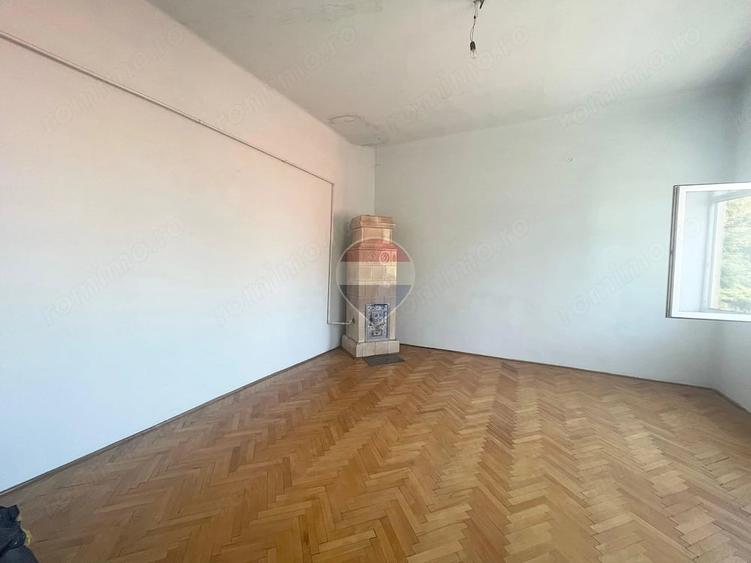 Casa cu 3 camere de vanzare in zona centrala comison 0% + garaj - 10