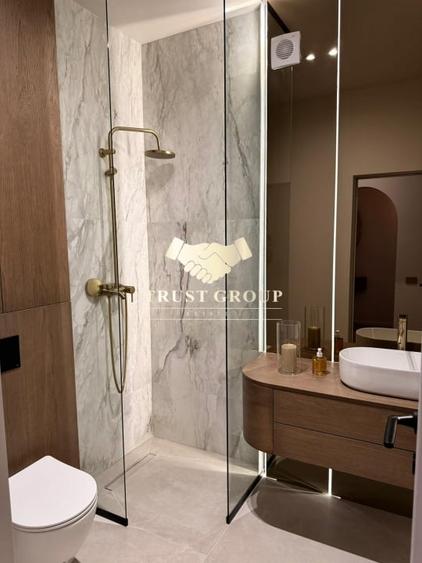 Apartament cu 4 camere decomandat în Ultracentral