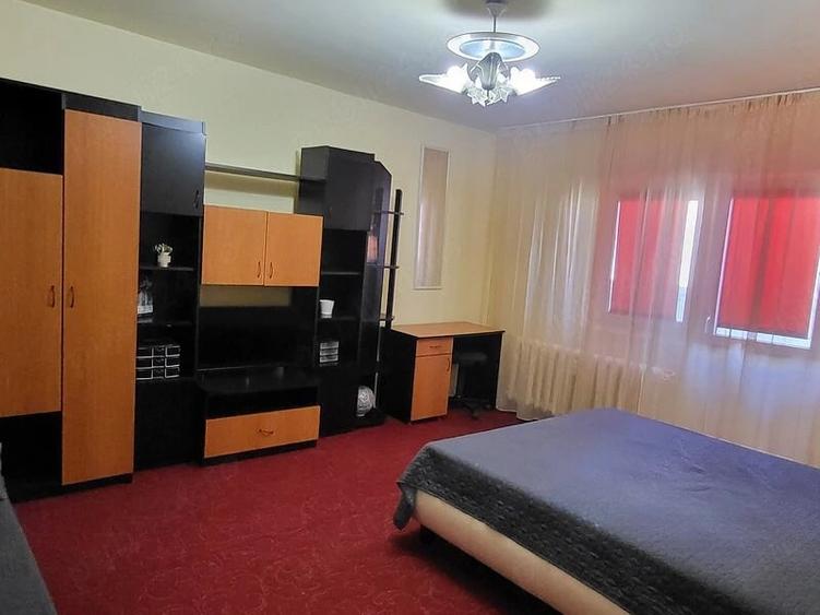 Garsonieră decomandată în Vitan