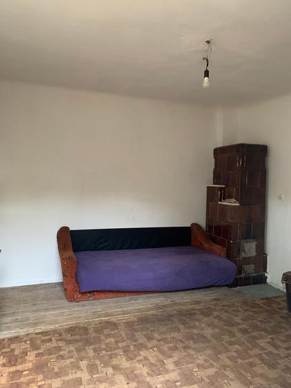 Casă cu 4 camere cu Canalizare în Central