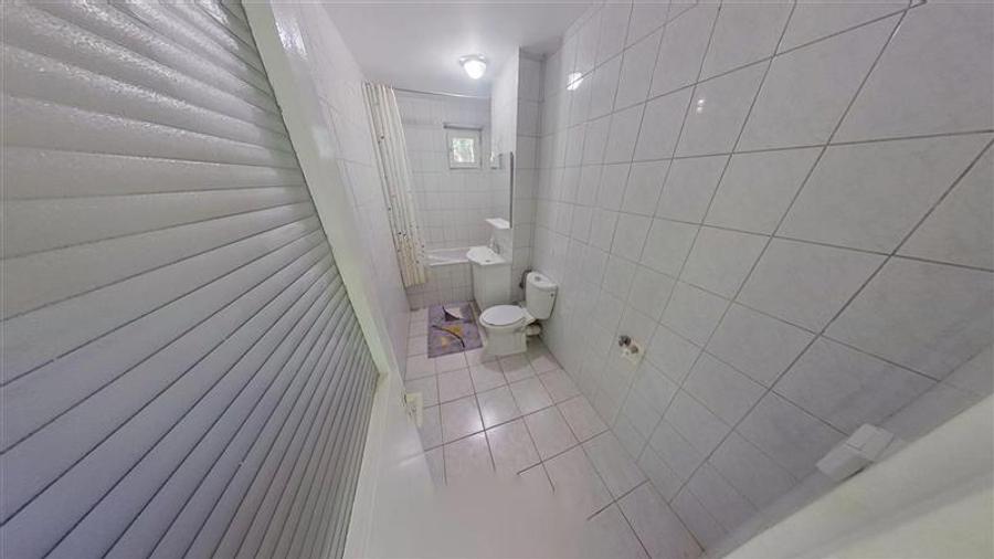 Apartament cu 3 camere decomandat în Astra