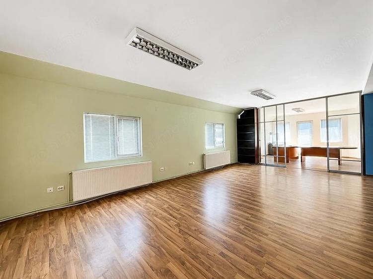 Spațiu comercial, de 180 mp, în Florești