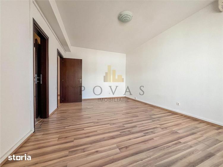 Apartament cu 4 camere în Moșilor