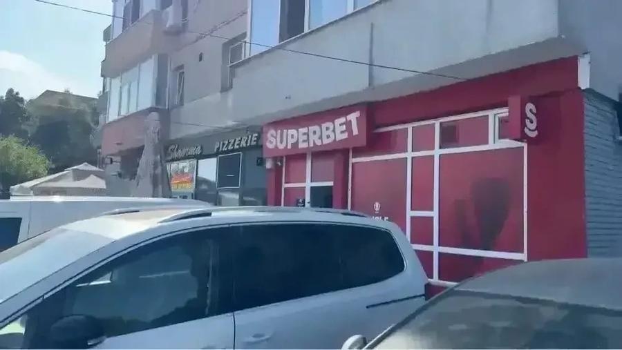 Spațiu comercial, de 90 mp, în Aurel Vlaicu