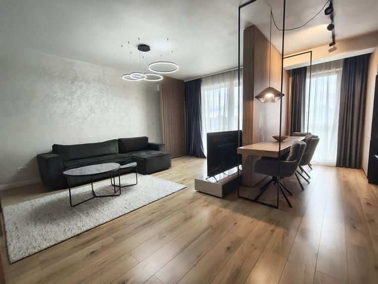Apartament cu 2 camere decomandat, mobilat în Blumăna
