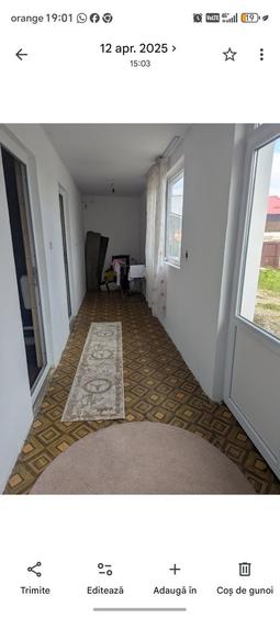 Casă cu 4 camere în Domnești