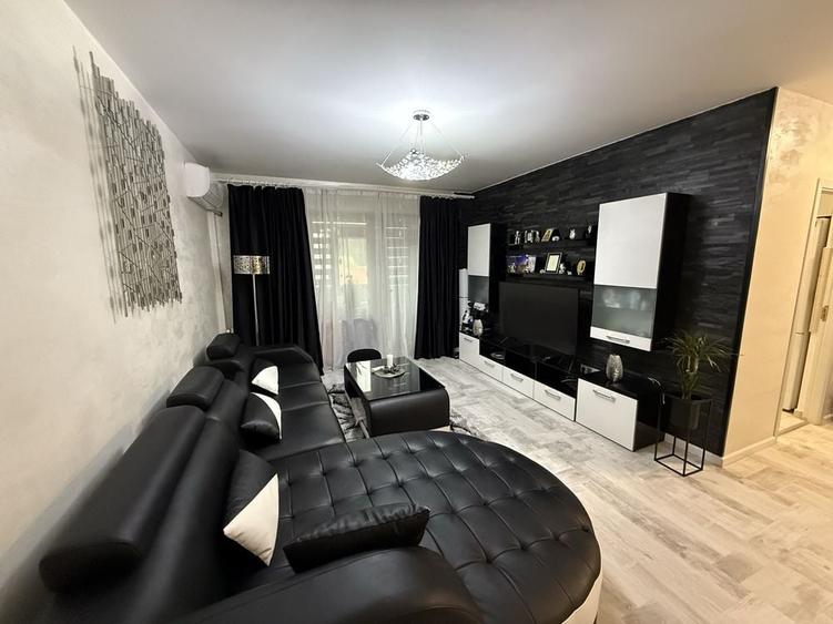 Apartament cu 2 camere decomandat în Central