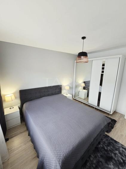 Apartament 3 camere modern cu parcare, zona Terra. - 8