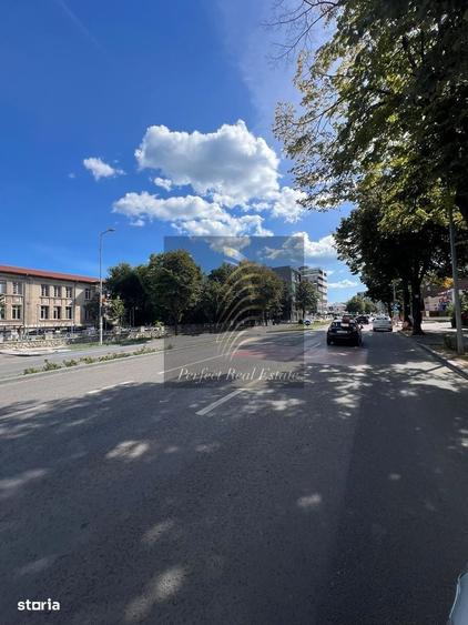 Spațiu comercial, în Central