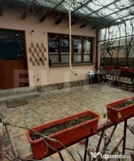 Casă cu 6 camere cu Teren 912 Mp în Pucioasa