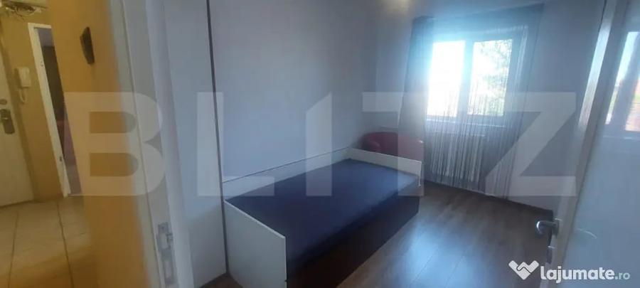 Apartament cu 3 camere decomandat în Nufărul