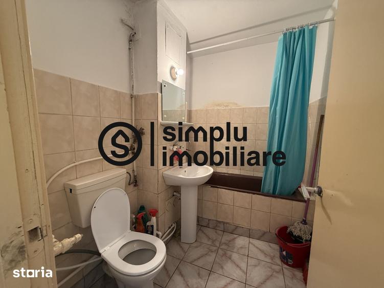 Apartament cu 2 camere decomandat în 1 Mai