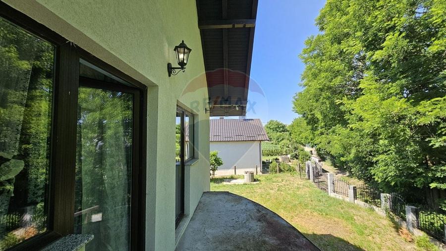 Casă / Vilă cu 6 camere de vânzare in Hânțești, Suceava - 47