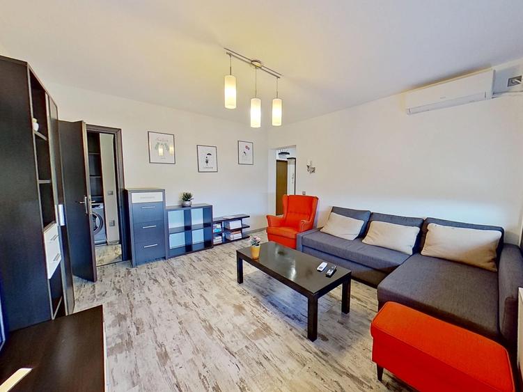 Apartament cu 2 camere semidecomandat în Gara de Nord