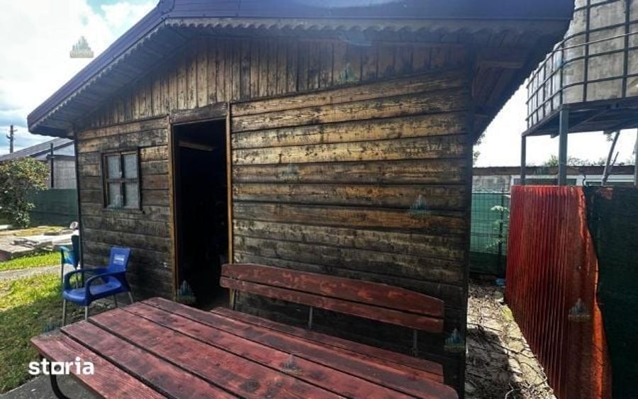 Casă cu 4 camere cu Teren 1450 Mp în Stănești