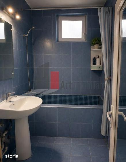 Apartament cu 3 camere semidecomandat, mobilat în Alexandru Obregia