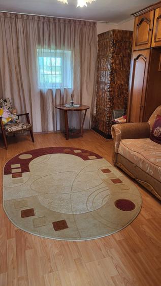 Casă cu 4 camere în Troianul