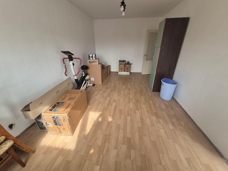 Apartament cu 2 camere decomandat în Galata