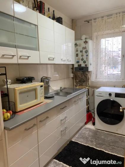 Apartament 2 camere semidecomdat parter, 55 mp, Bals - 1