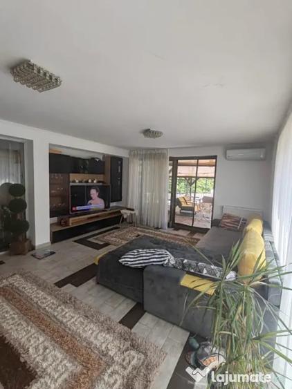 Casă cu 5 camere cu Teren 765 Mp în Valea Borcutului