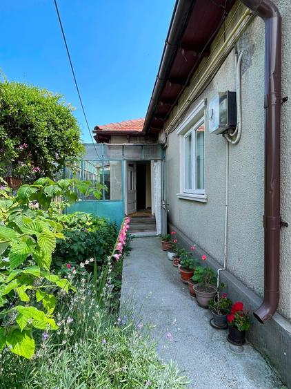Casă cu 3 camere cu Canalizare în Coiciu
