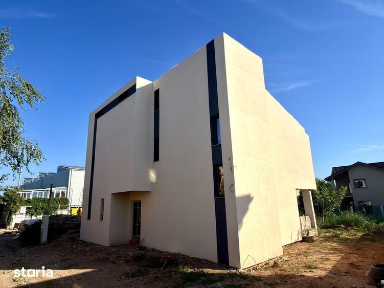Casă cu 4 camere cu Teren 400 Mp în Lujerului