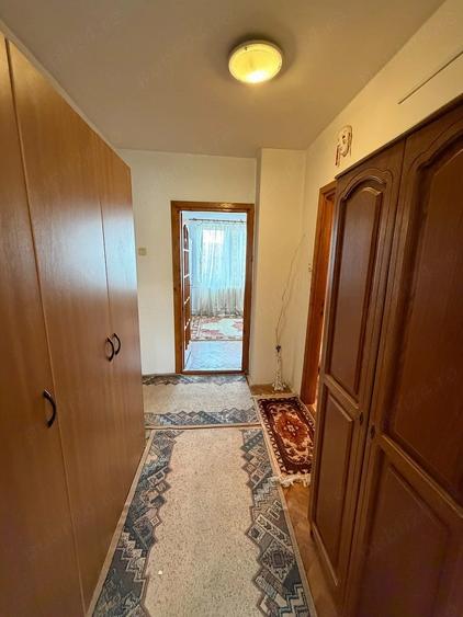 Apartament cu 3 camere semidecomandat în Take Ionescu