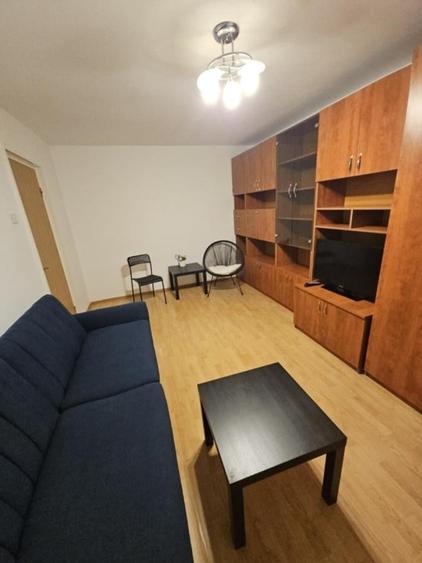 Apartament cu 2 camere decomandat în Berceni