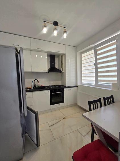 Duplex cu 3 camere cu Canalizare în Dobroești