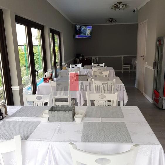 Casă individuală cu 14 camere cu Canalizare în Central