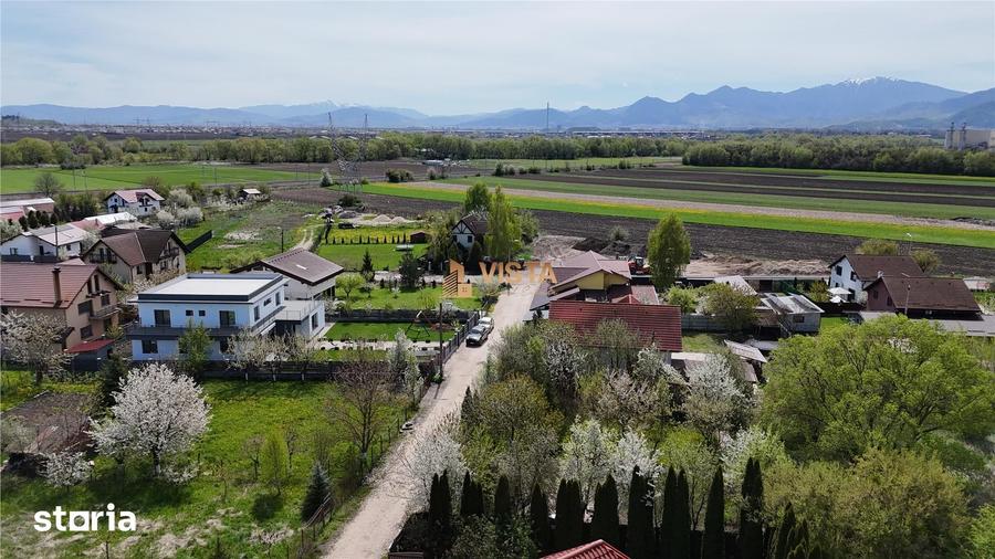 Teren de 650 mp, în Stupini