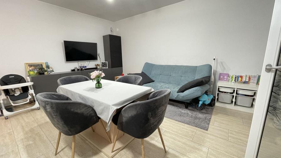 Apartament cu 2 camere decomandat, mobilat în Dumbrăvița