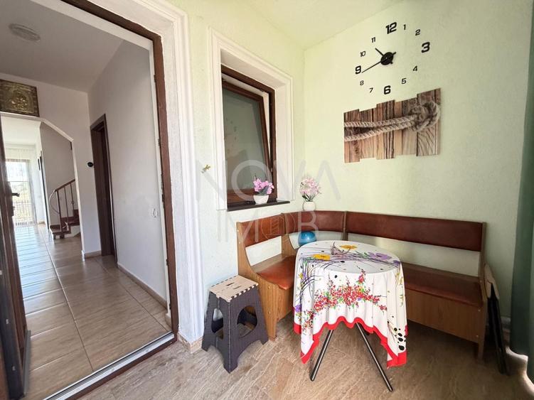 Duplex cu 4 camere cu Canalizare în Periferie