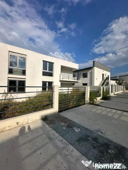 Casă cu 4 camere cu Teren 245 Mp în Central