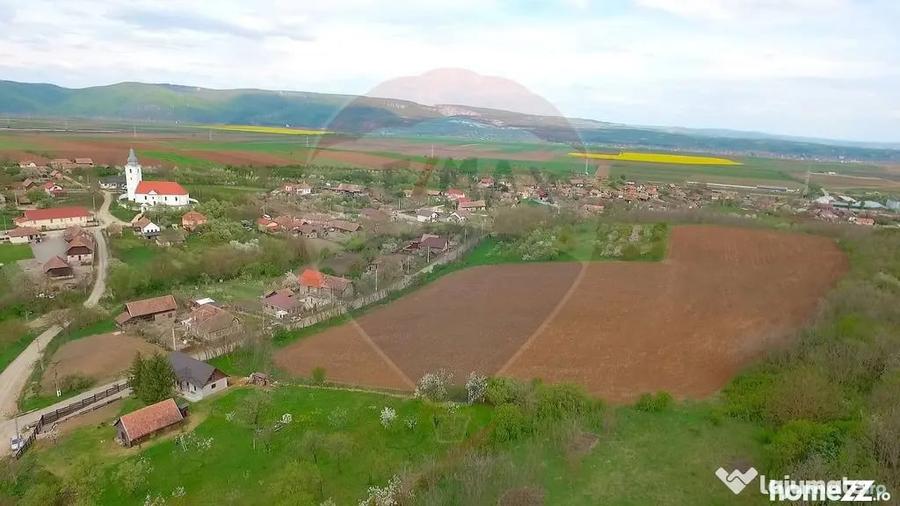 Teren de 34425 mp, în Bădeni