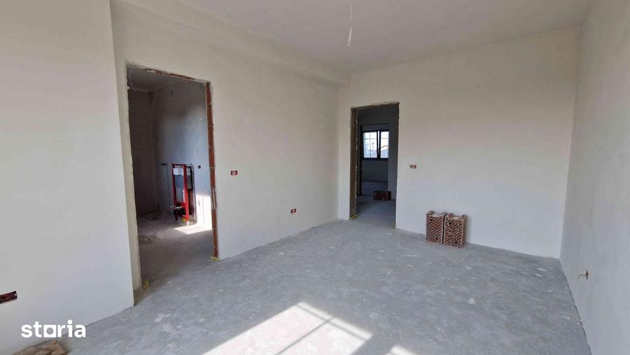 Casă cu 4 camere cu Teren 340 Mp în Ciarda Roșie