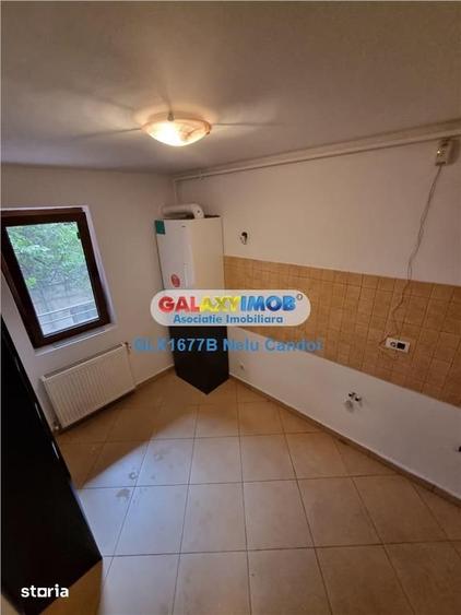 Garsonieră decomandată în 13 Septembrie