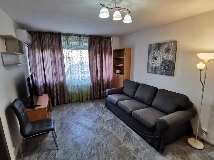Apartament cu 2 camere semidecomandat, mobilat în Iancului