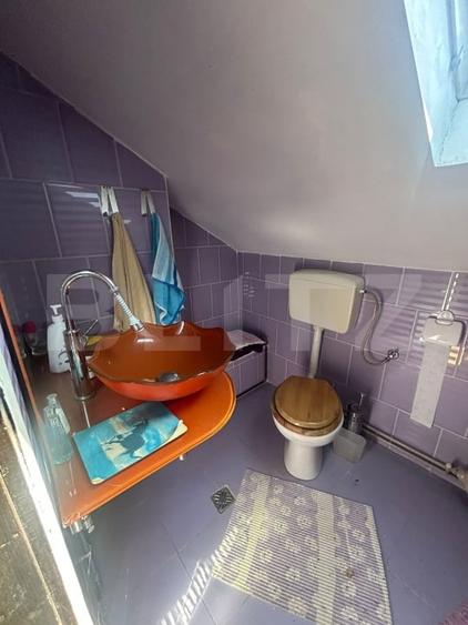 Casă individuală cu 10 camere cu Canalizare în Hărman