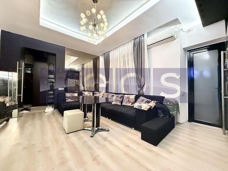 Apartament cu 4 camere semidecomandat în Universitate