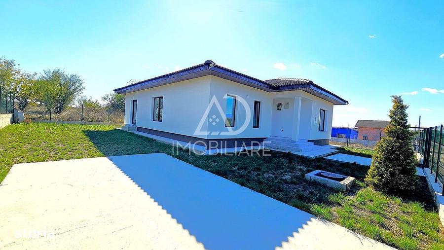 Casă cu 4 camere în Narciselor