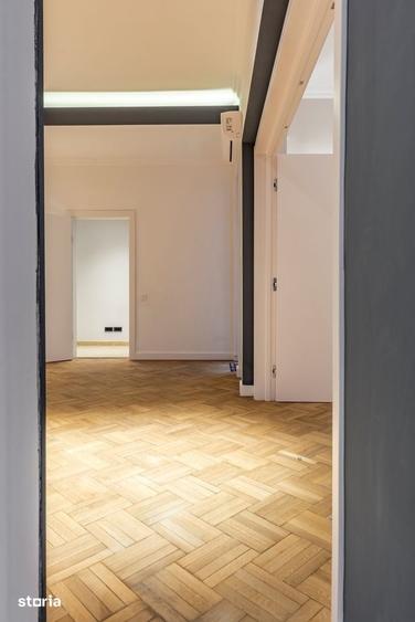 Apartament cu 4 camere în Romană