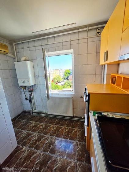 Apartament cu 3 camere decomandat în Enachiță Văcărescu