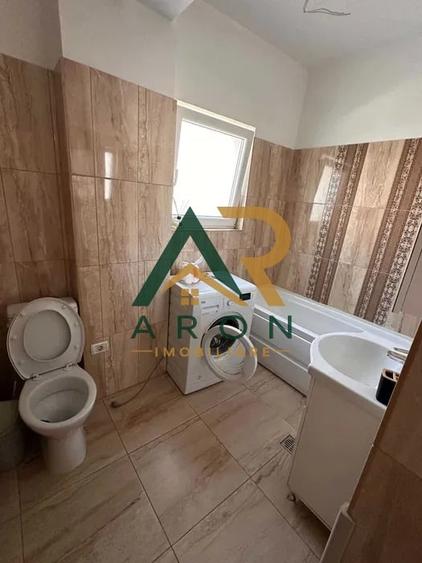 Apartament cu 2 camere semidecomandat, mobilat în Titan