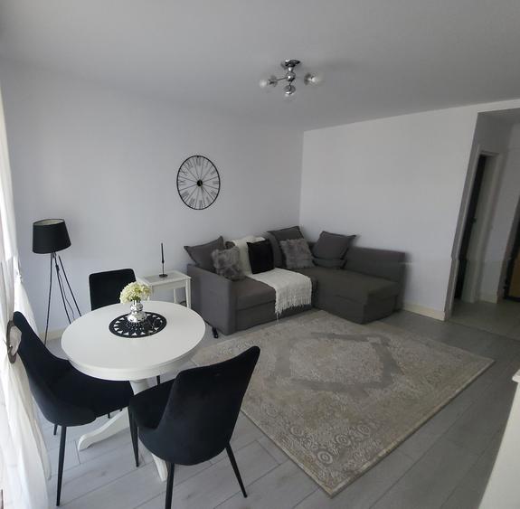 Apartament cu 2 camere decomandat, mobilat în Pipera