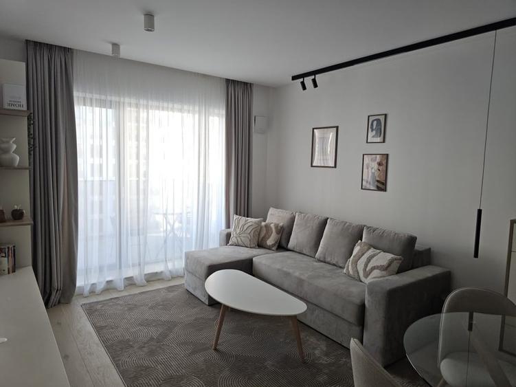 Apartament cu 2 camere decomandat, mobilat în Aviației