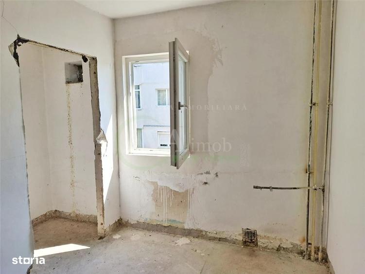 Apartament cu 3 camere decomandat în Barna