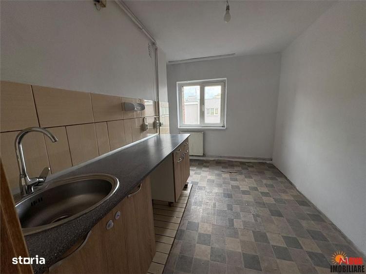 Apartament cu 2 camere decomandat în Centrul Civic