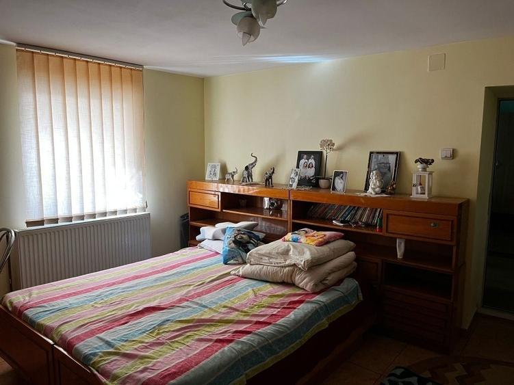 Casă cu 3 camere în Cenei