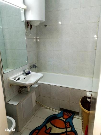 Apartament cu 2 camere decomandat în Gruia